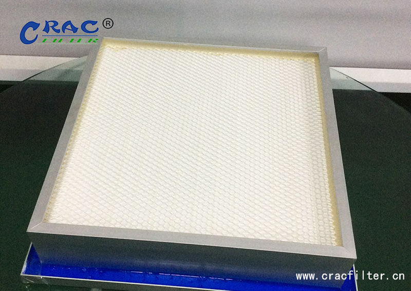 液槽式<a href=http://www.wftdhg.com/ target='_blank'>高效空氣過濾器</a>